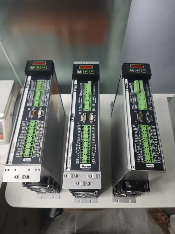Parker SPD2NS Servo Drive for Industrial Automation - Image 3