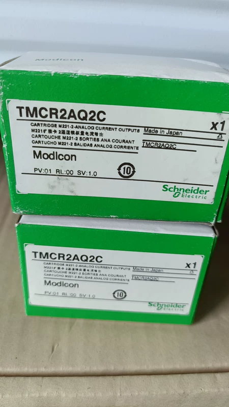 Schneider TMCR2AQ2C Analog PLC Module for Automation