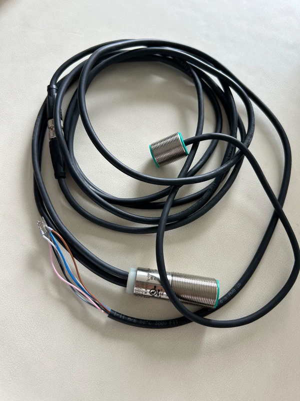 PEPPERL+FUCHS UGB-18GM50-255-2E3 Ultrasonic Sensor