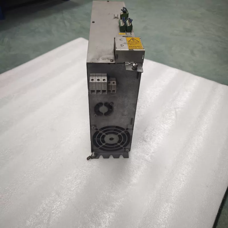 KIMBALL VMA20KE001-D Servo Drive for Industrial Automation - Image 3