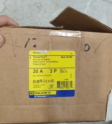 Molded Case Circuit Breaker Square D HDL36030 30A 3-Pole