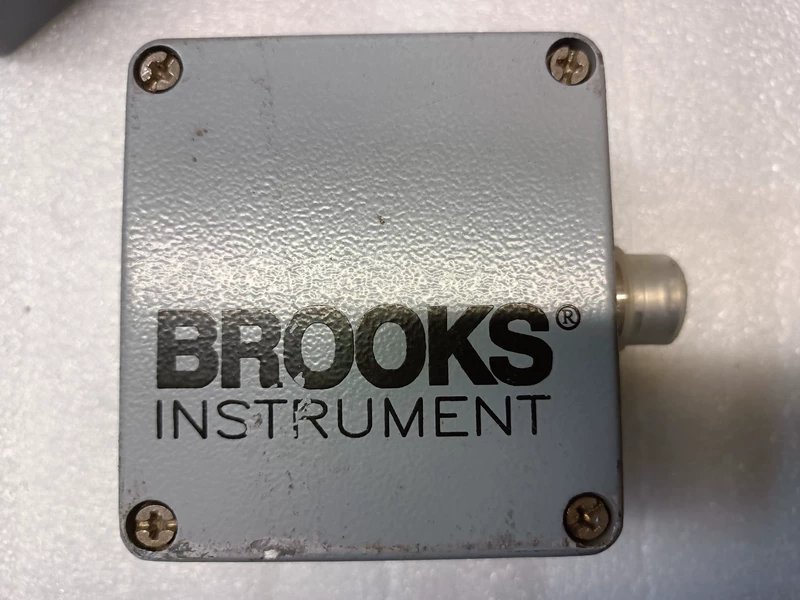Brooks Instrument 14842-10/PDR-00083 Limit Switch
