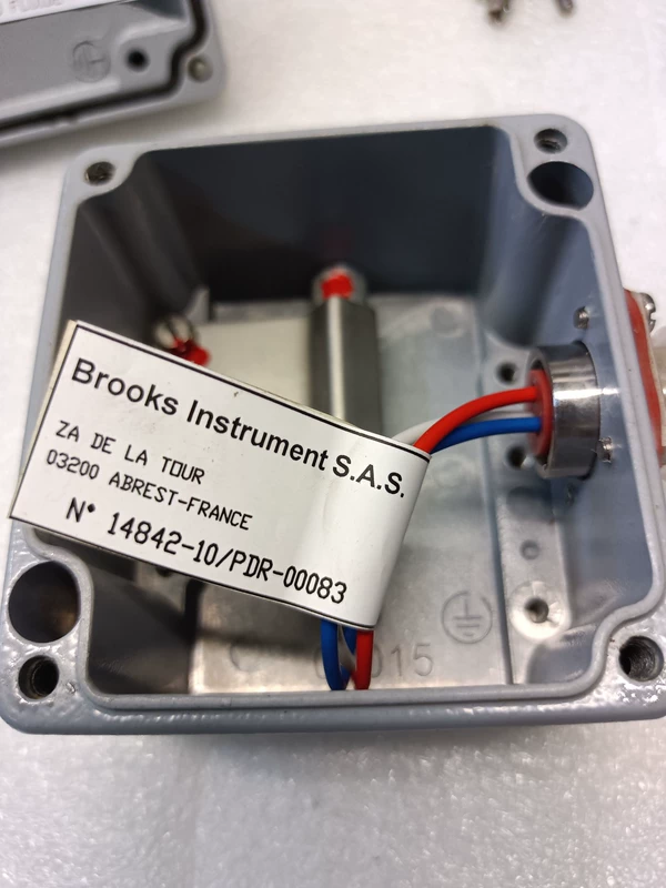 Brooks Instrument 14842-10/PDR-00083 Limit Switch - Image 2