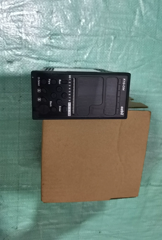 Film Processing Web Guide Control with azbil K1G-C04