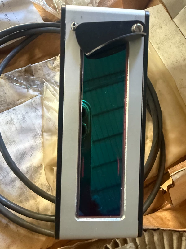 Industrial Laser Sensor LMI Selcom SLS5000 for Control - Image 3