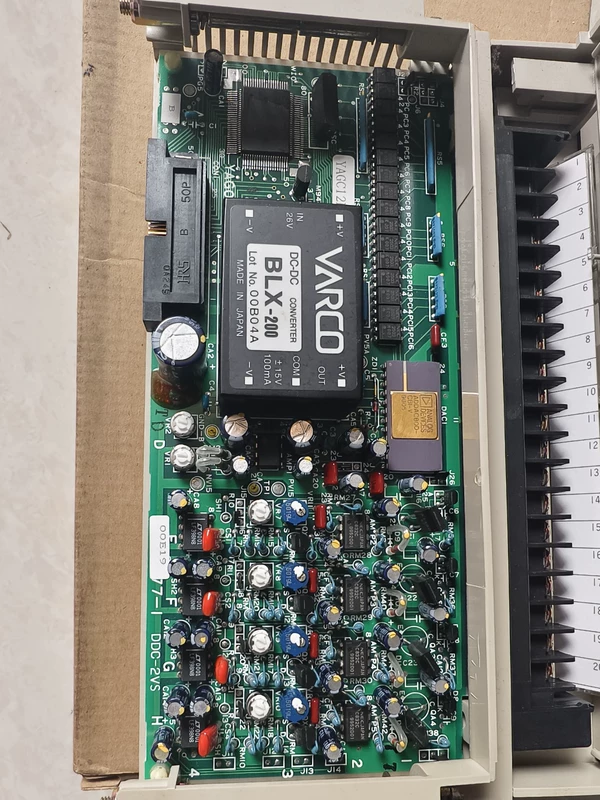 PLC Module HITACHI YAGC12H Industrial Control Unit - Image 3