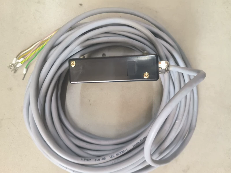 Web Guiding Applications with BST IR2002/10 Edge Sensor - Image 2