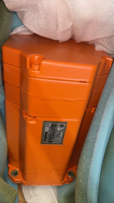 Siemens 1FK6083-6AZ21-9ZZ9-ZS28 Servo Motor Industrial - Image 3