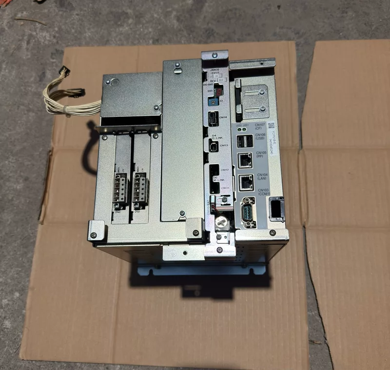 Industrial Robot Controller YASKAWA JZNC-YRK51-1E Unit