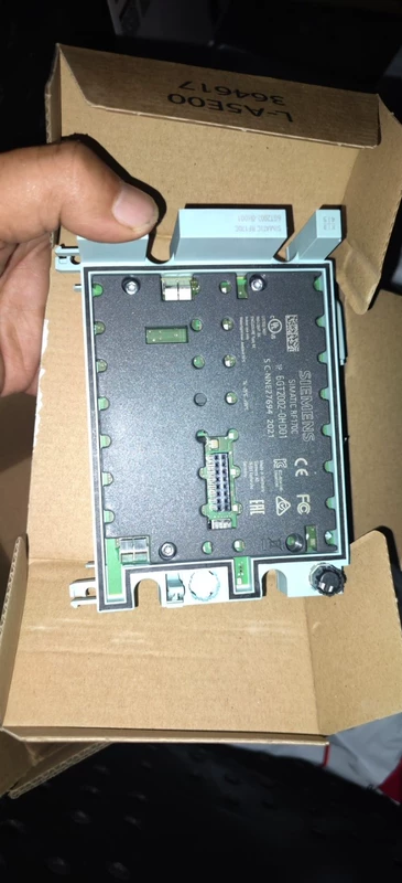 SIEMENS 6GT2002-0HD01 RFID Reader Industrial Automation - Image 2