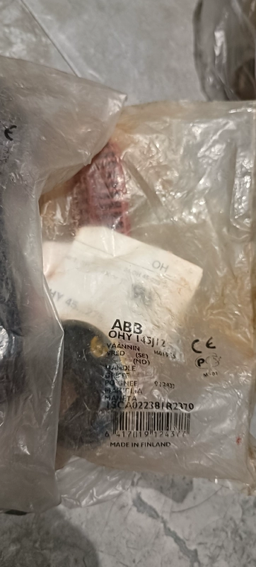 ABB OHB 145J12 Door Handle for Electrical Panel Access - Image 3