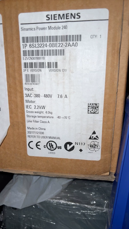 Siemens 6SL3224-0BE22-2AA0 Variable Frequency Drive