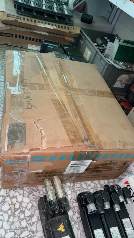 AC Variable Frequency Drive SIEMENS 6SE7021-0EA61 Unit - Image 2