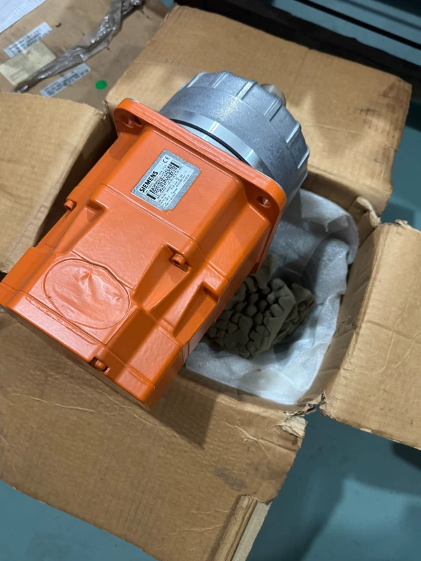 Siemens 041FK6083-6AZ21-9ZZ9-Z Servo Motor Motion Drive