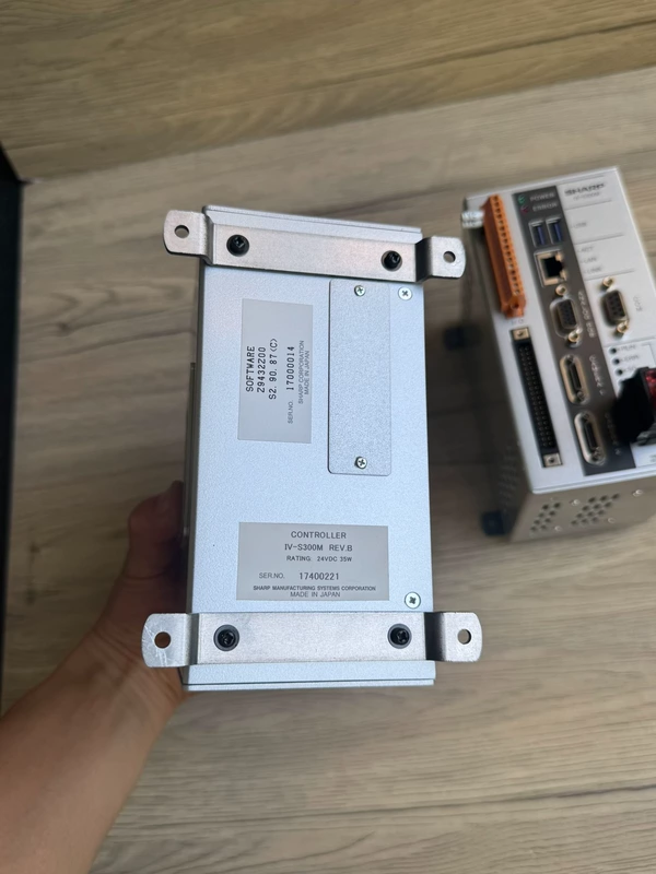 Machine Vision Controller Sharp IV-S300M 17400221 - Image 3