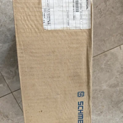 Machine Control Cam Switch Schmersal G50-017M44/44Y-2281-8-FL1-1368-3 101193394