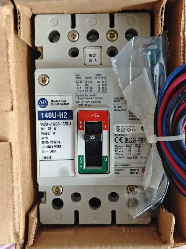 Molded Case Circuit Breaker Allen-Bradley 140U-H2C3-C25