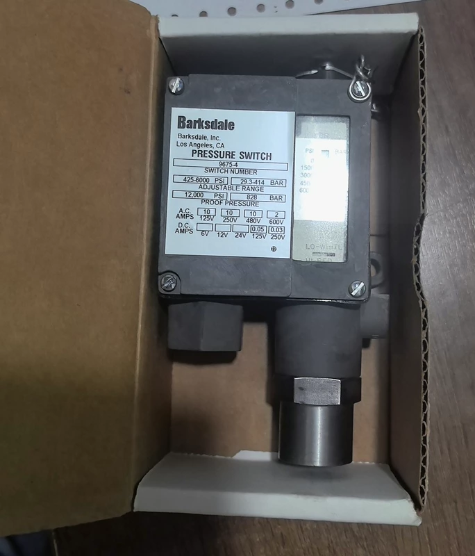 Adjustable Pressure Switch Barksdale 9675-4 Pneumatic