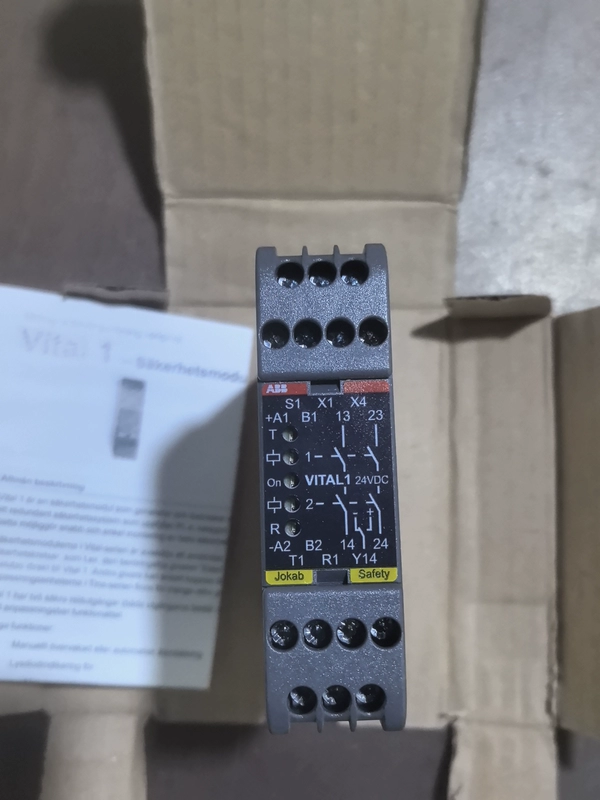 SIL 3 Machine Safety Controller ABB VITAL 1 2TLA020052R1000 - Image 2