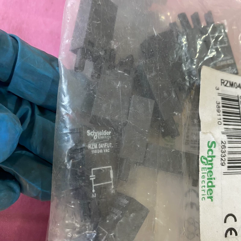 Schneider RZM041FU7 Surge Suppressor Type 2+3 SPD Protection