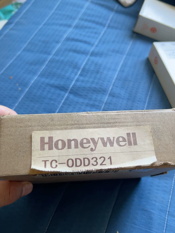 Power Supply Module Honeywell TC-ODD321 Industrial Grade - Image 3