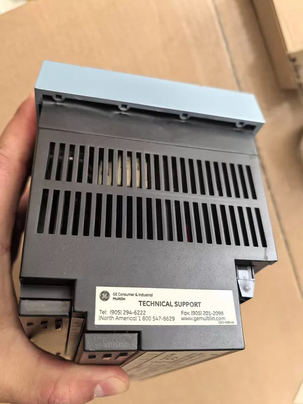 GE PQMII-T20 Power System Monitor for Industrial Use - Image 3